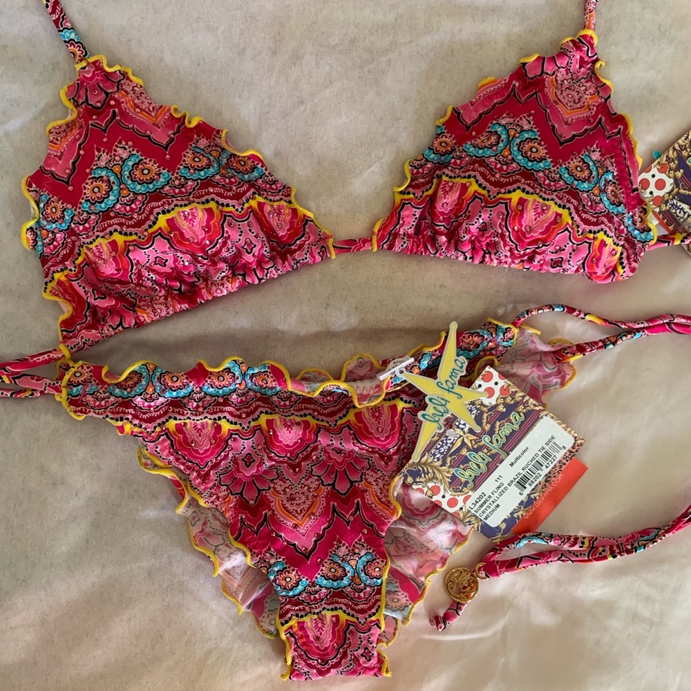 New with tags, never worn Luli Fama Summer Fling print wavy string bikini